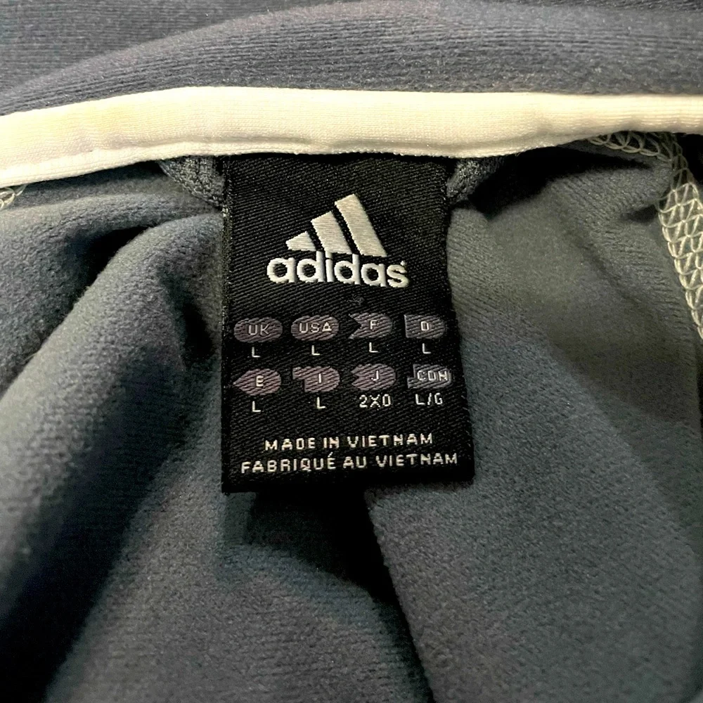 ADIDAS LONG SLEEVE MENS ACTIVE WEAR LIGHT JACKET. FRONT ZIPPER -GOOD CONDITION. - Picture 5 of 5